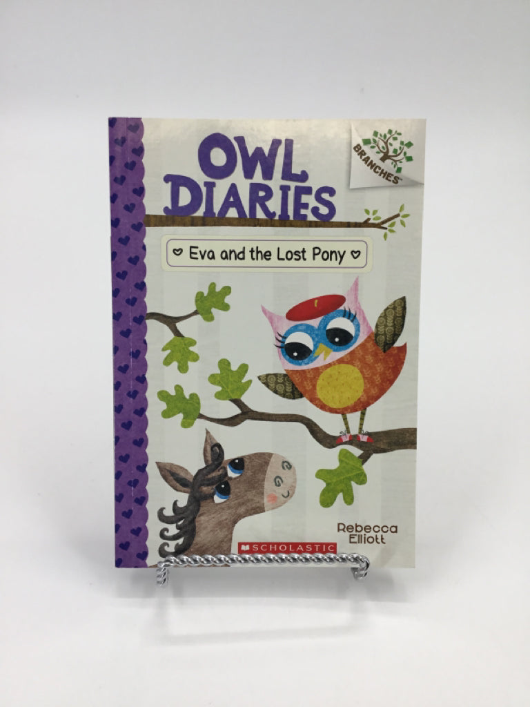 Owl Diaries: Eva and the Lost Pony Paperback Book