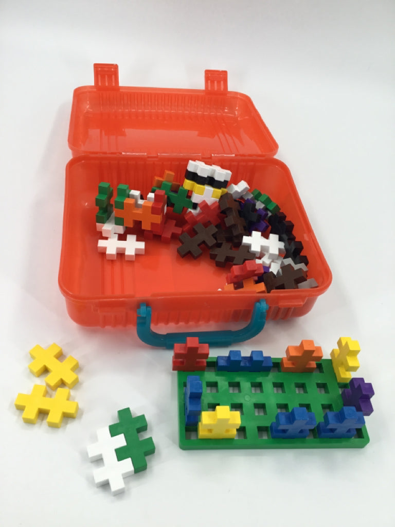 Plus Plus Interlocking Puzzle Piece Building Blocks with case