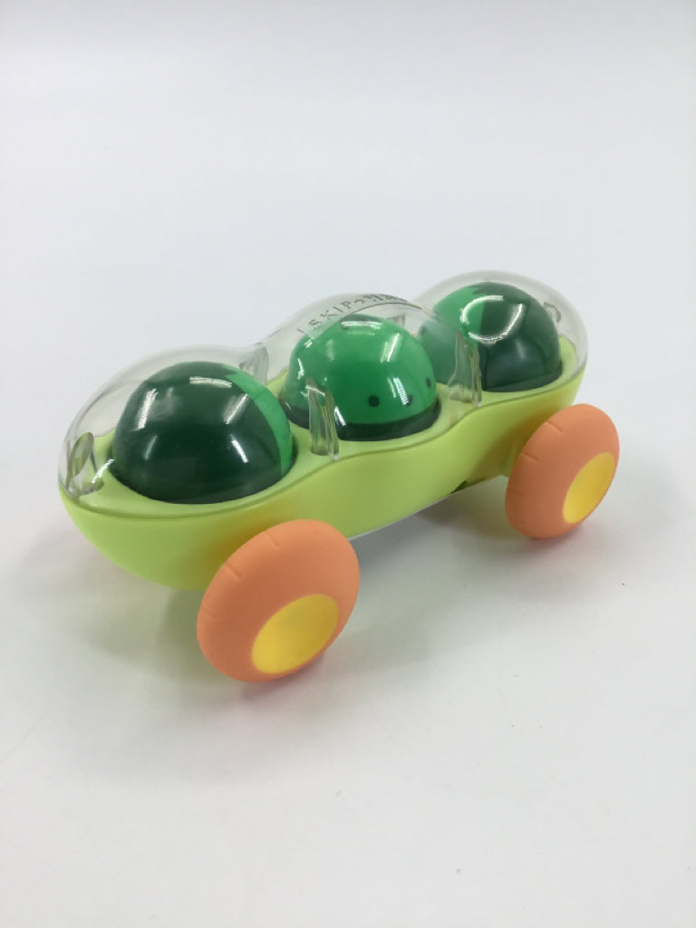 Skip Hop Farmstand Pod Squad Car