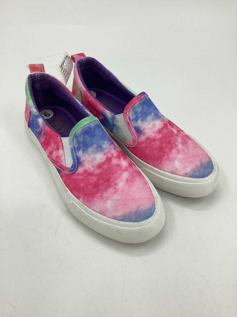 True Craft Child Size 6 Youth Multi-Color Sneakers