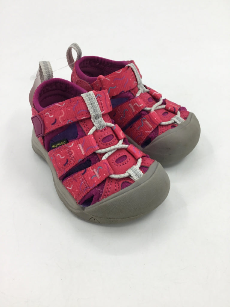 Keen Child Size 5 Toddler Pink Sandals/Flip Flops