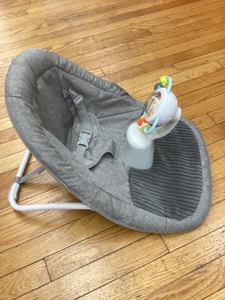 Skip Hop Silver Lining Cloud Upright Activity Floor Seat w/ Tray