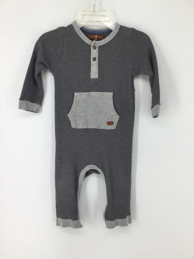 7 for all Mankind Child Size 6-9 Months Gray Solid Outfit - boys