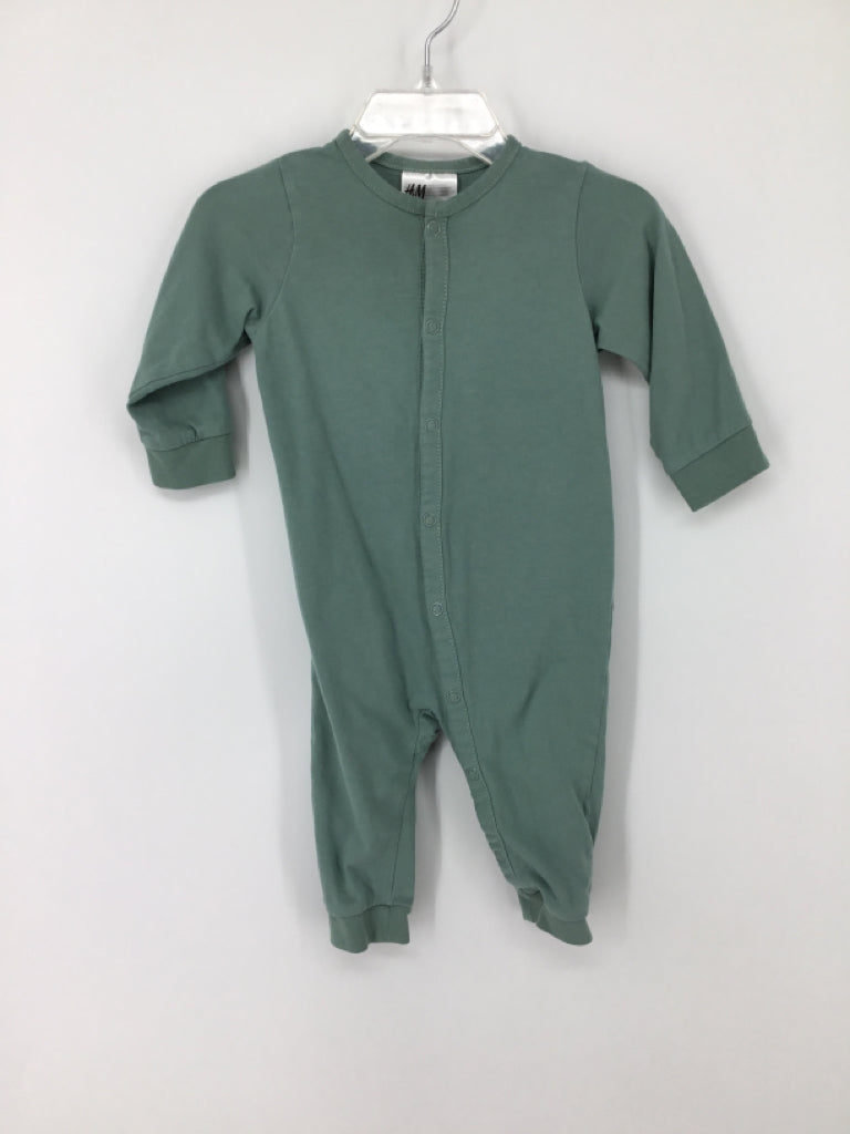 H & M Child Size 6 Months Green Solid Pajamas - boys