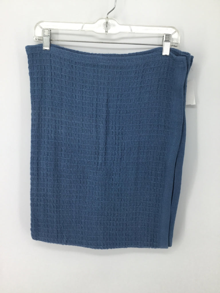 Lila & Jack Blue Solid Blanket