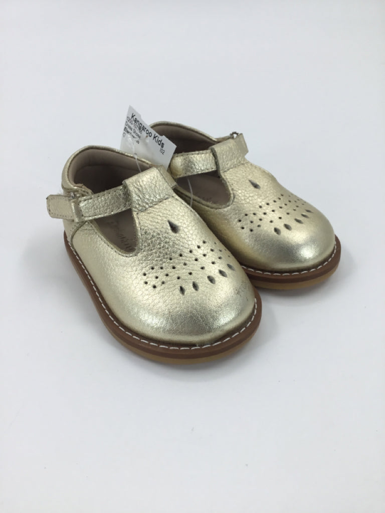 Elephantito Child Size 4 Toddler Gold Dress Shoes