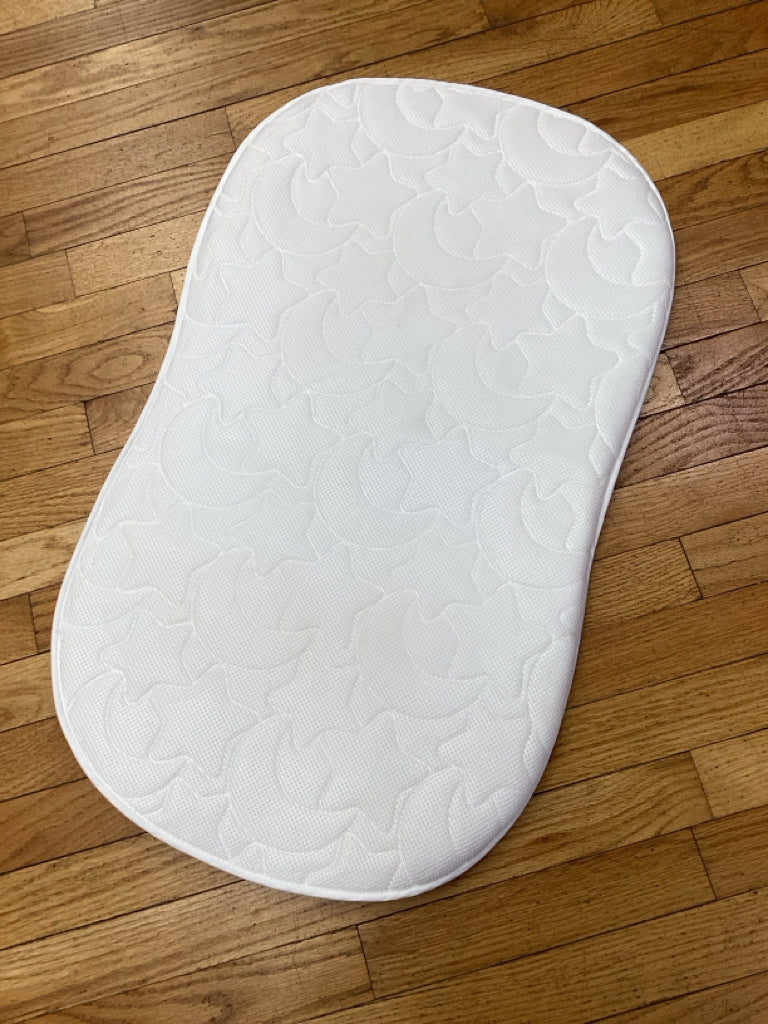 HALO DreamWeave Breathable Mesh BassiNest Mattress Replacement Pad