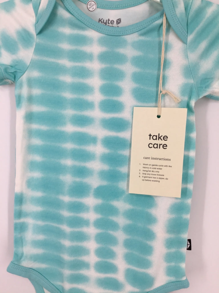 Kyte Child Size 12-18 Months Blue Onesie