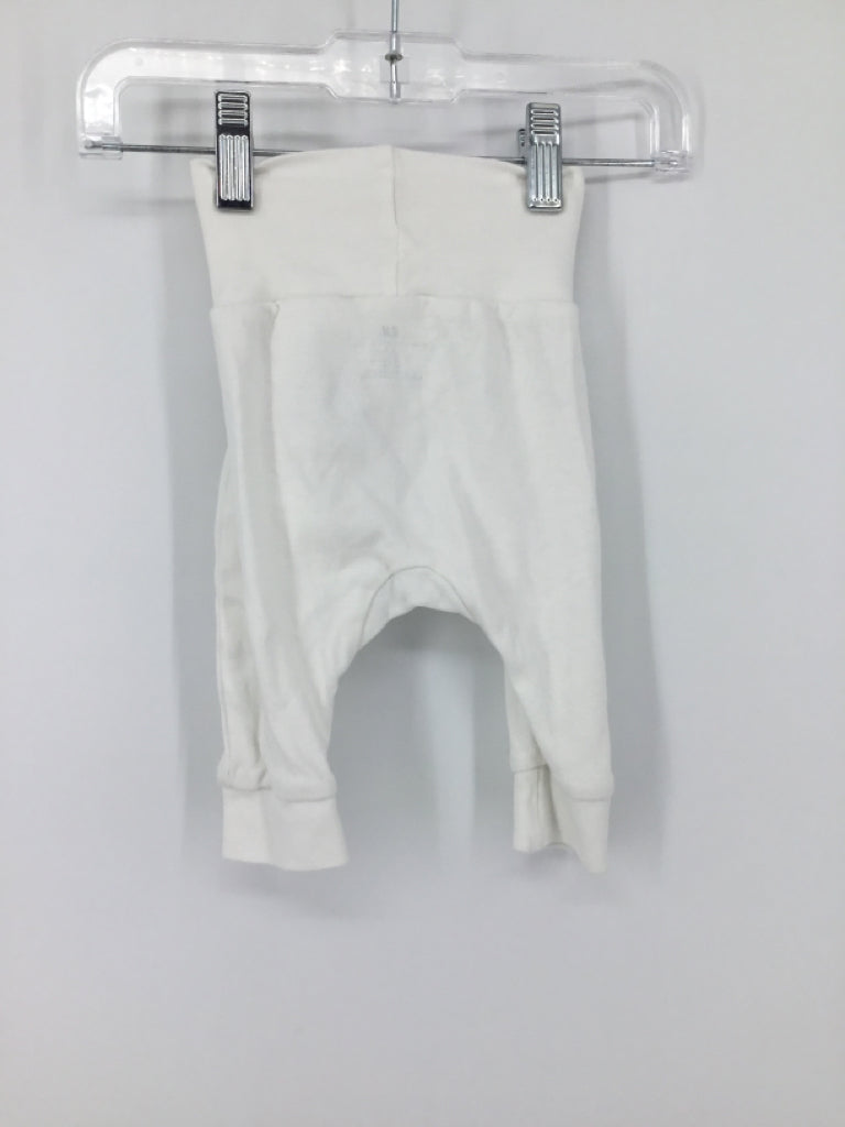 H & M Child Size Newborn White Solid Pants - boys