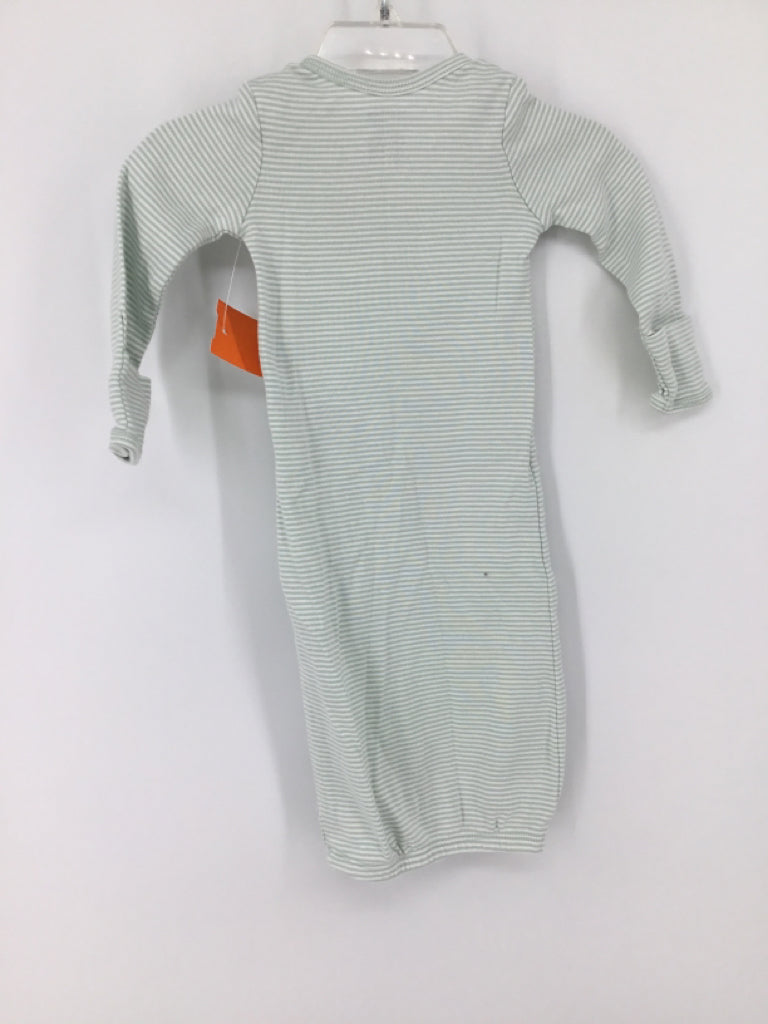 Simple Joys made by Carters Child Size Newborn Green Sleepers