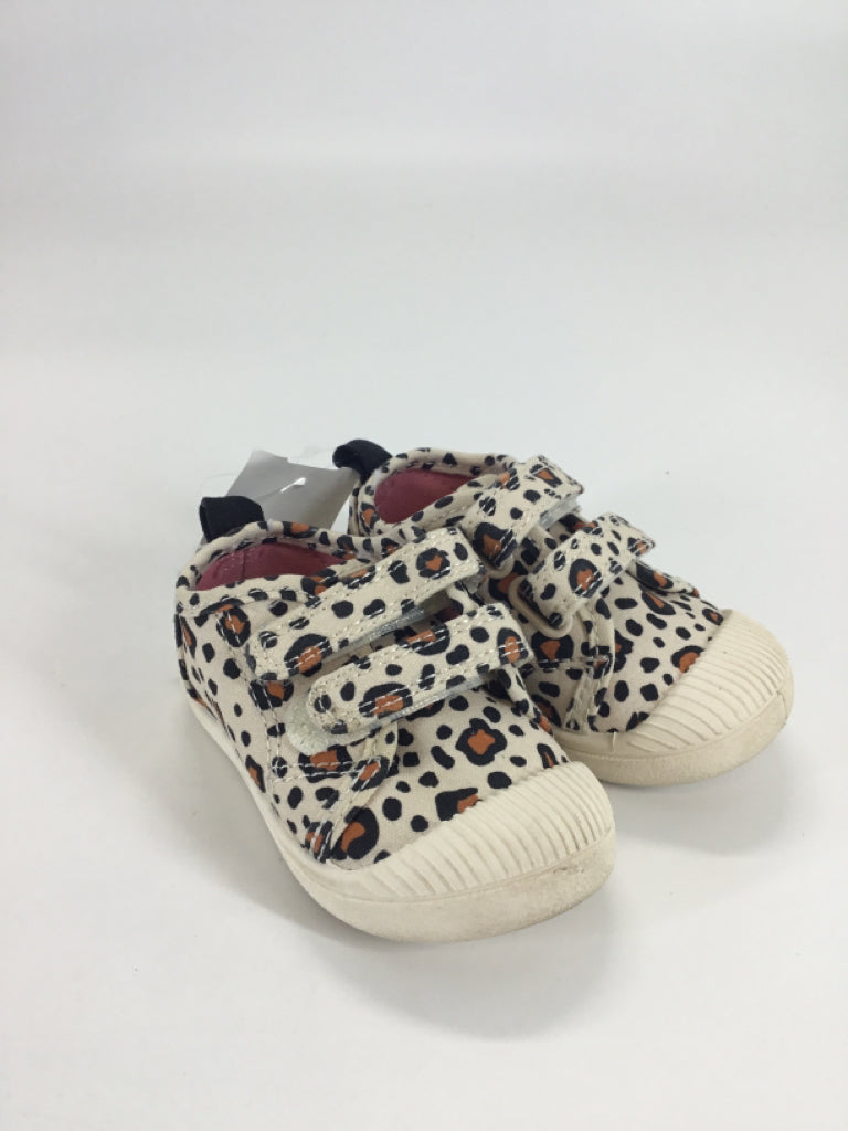 Cat & Jack Child Size 4 Toddler Tan Sneakers