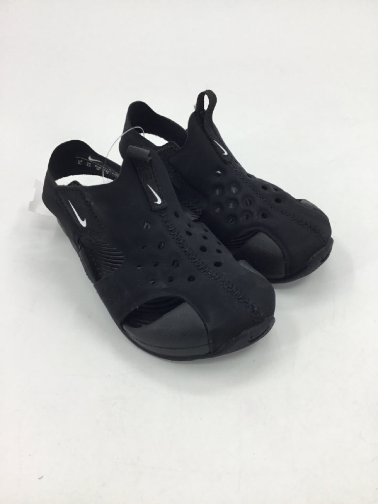 Nike Child Size 9 Toddler Black Sandals/Flip Flops
