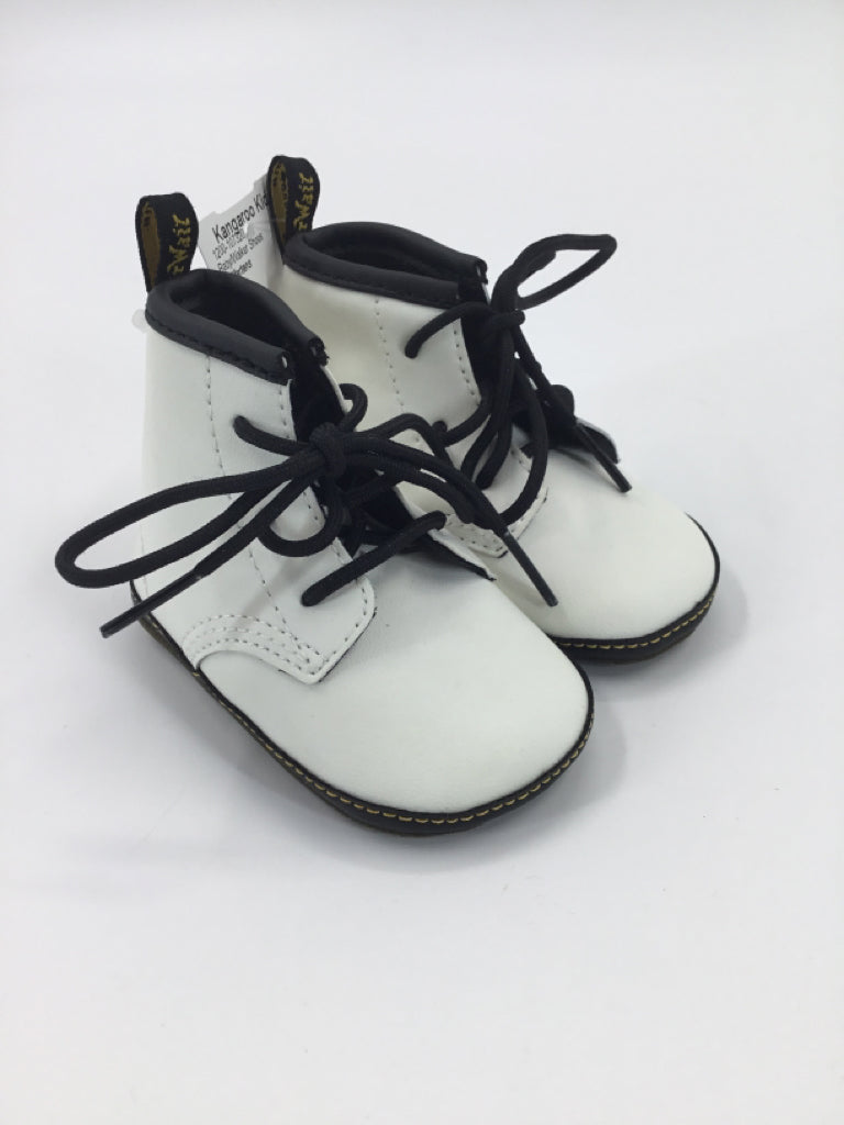 Dr Martens Child Size 3 Toddler White Baby/Walker Shoes
