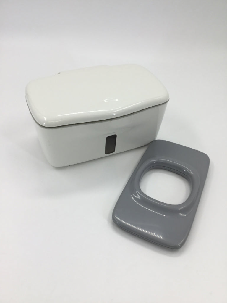 Oxo Tot Perfect Pull Wipes Dispenser