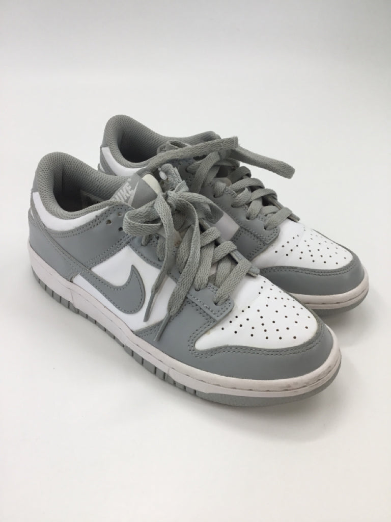 Nike Child Size 5.5 Youth Gray Sneakers