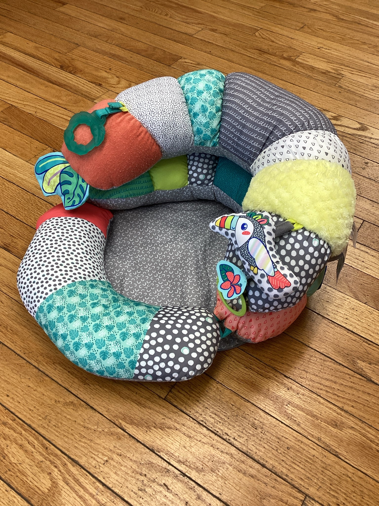 infantino Prop-A-Pillar Tummy Time & Seated Support