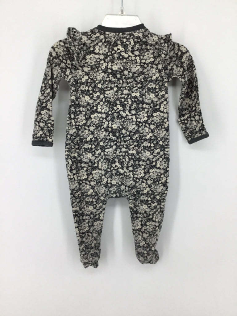 Baby Gap Child Size 0-3 Months Gray Sleepers
