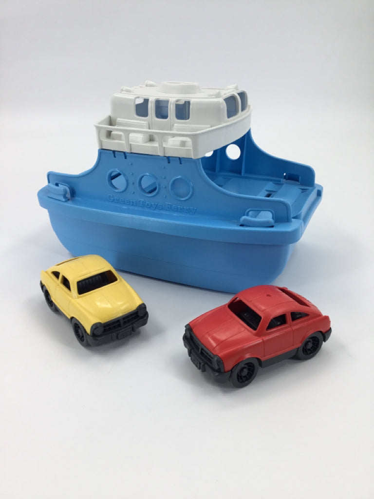 Green Toys Ferry Boat w/ 2 Cars