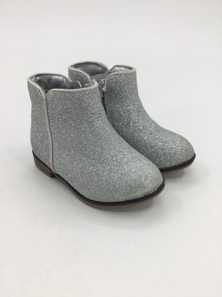 Cat & Jack Child Size 5 Toddler Silver Boots