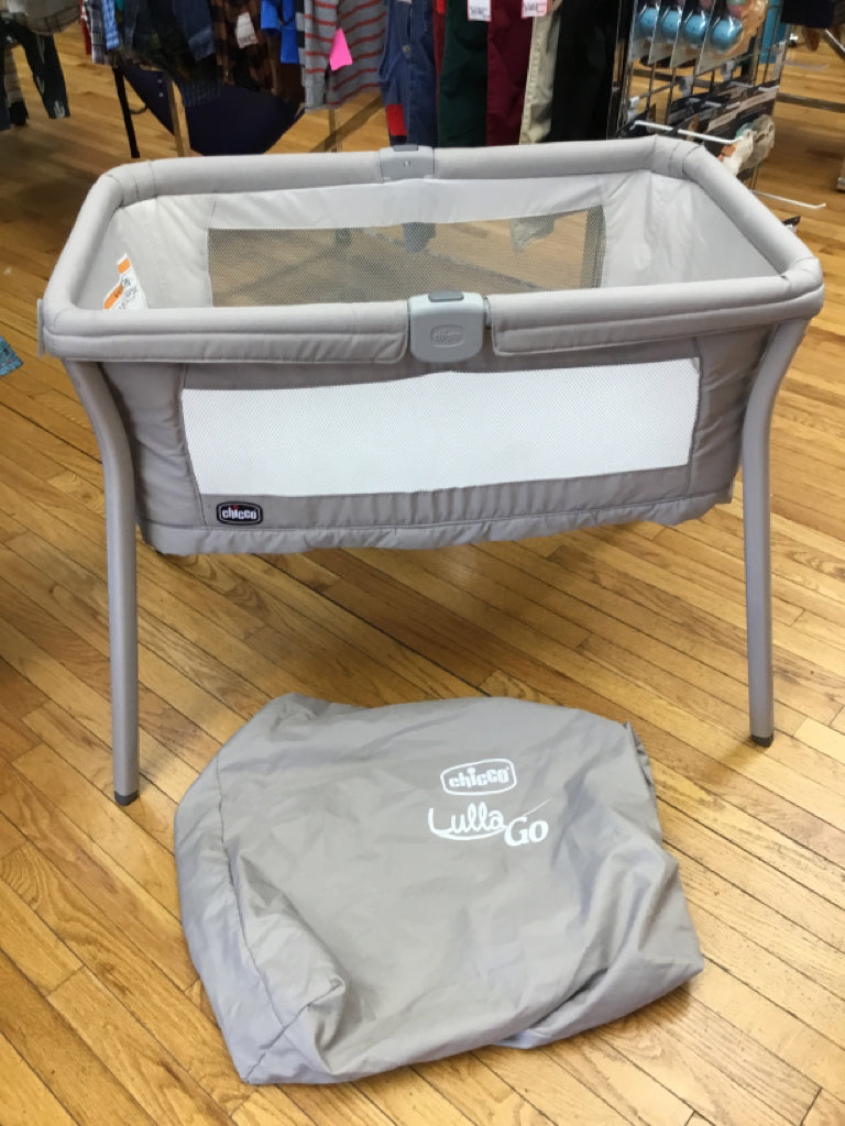 Chicco Lullago Nest Portable Bassinet