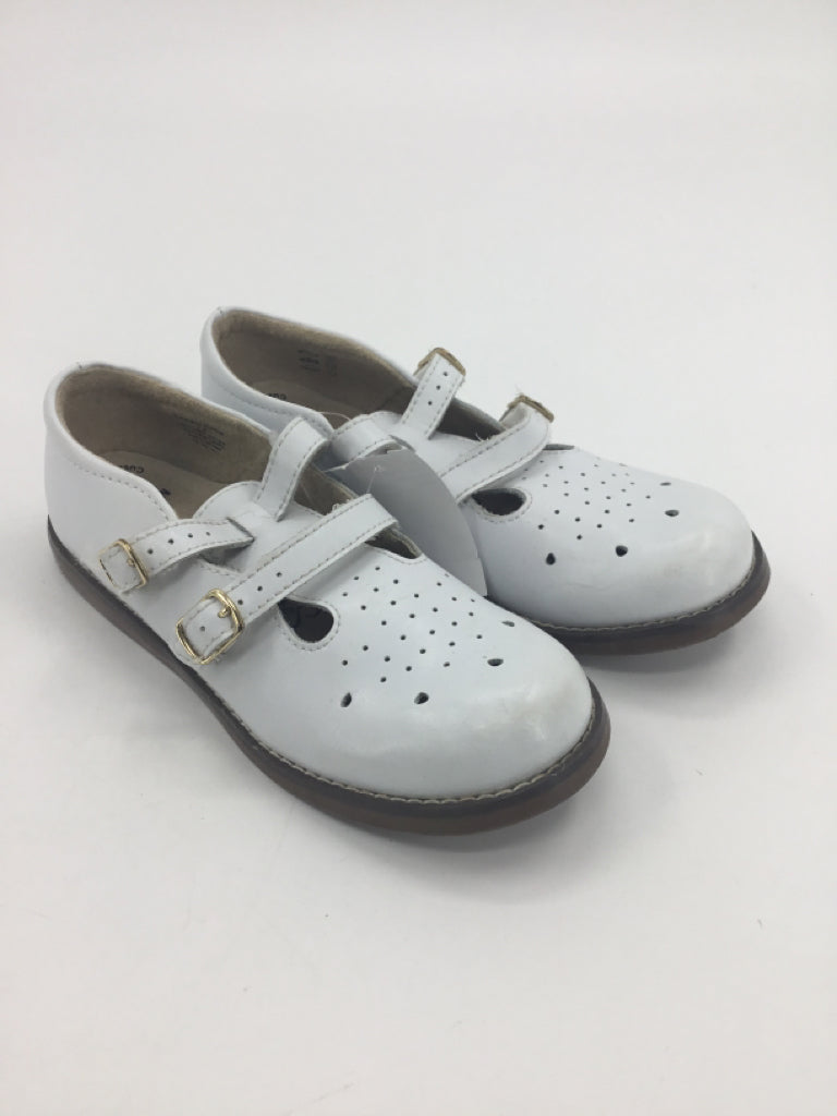 Footmates Child Size 1 Youth White Dress Shoes