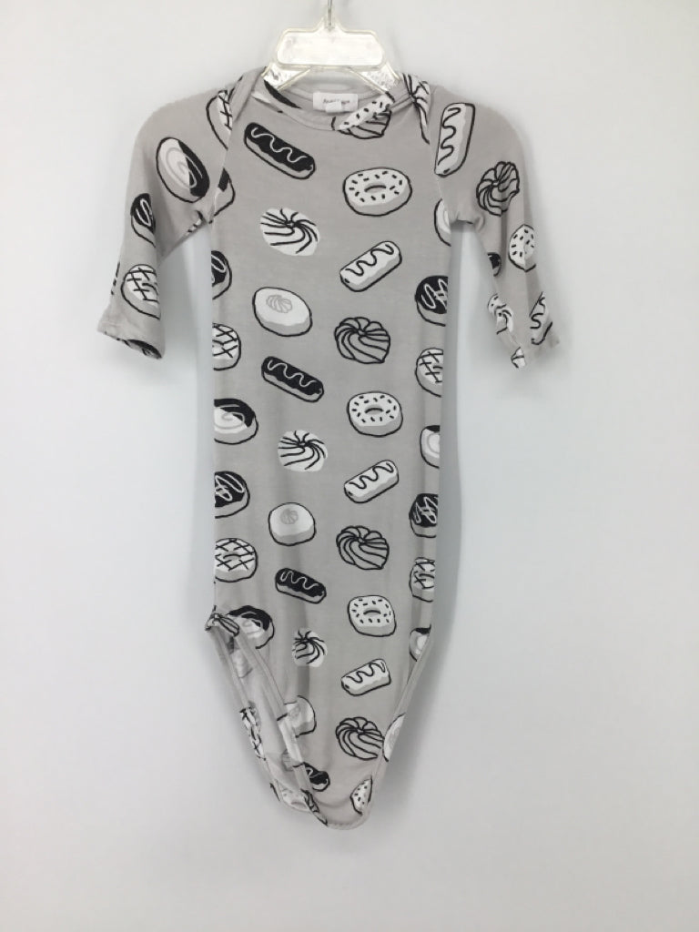 Angel Dear Child Size 0-3 Months Gray Sleepers