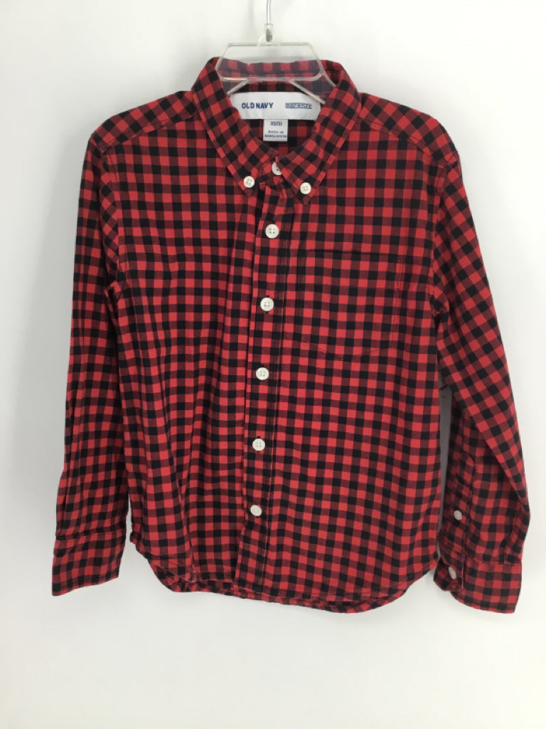 Old Navy Child Size 5 Red Christmas Shirt - boys