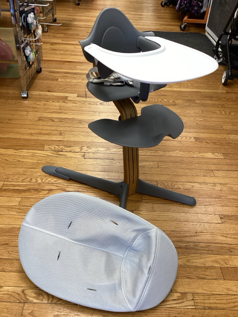 Stokke Nomi High Chair and tray with newborn & baby sets
