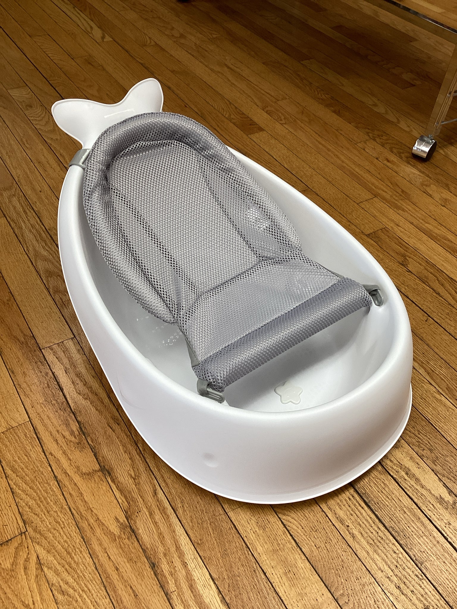 Skip Hop White Whale Bath Tub