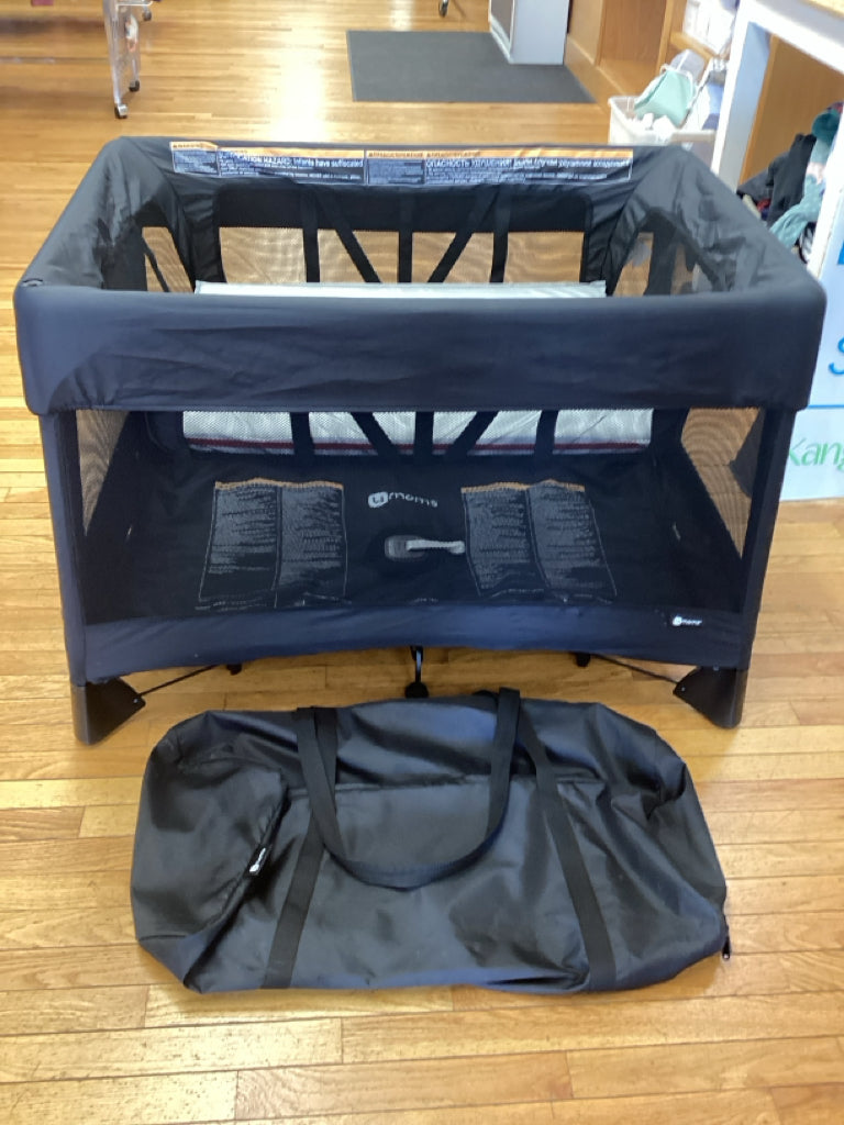 4Moms Breeze Pack n' Play with Bassinet