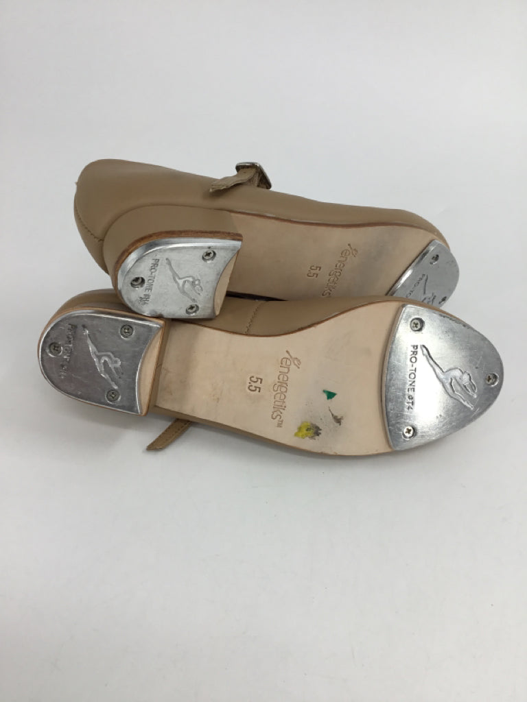 Energetiks Child Size 5.5 Beige Sport/Dance Shoes