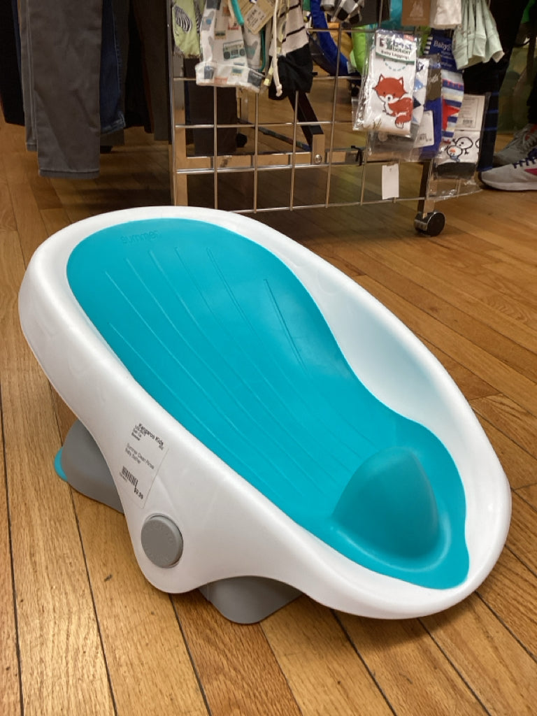 Summer Clean Rinse Baby Bather
