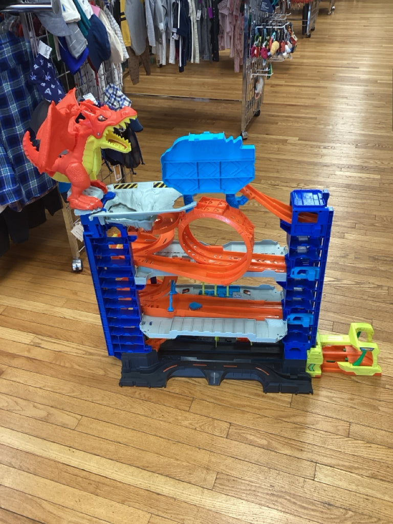 Hot Wheels City Ultimate Garage Playset