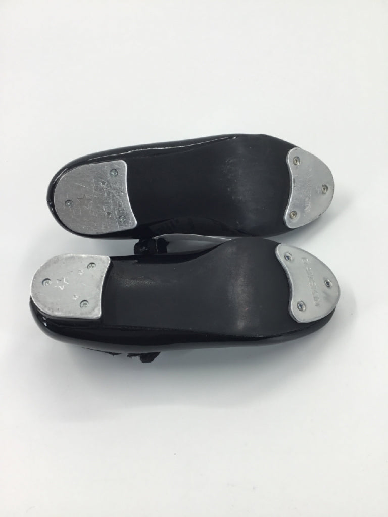 Danskin Child Size 12 Black Sport/Dance Shoes
