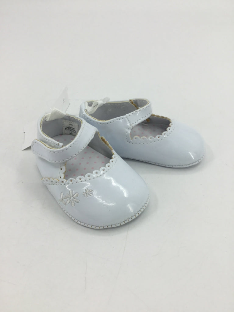 brandless Child Size 1 Toddler White Dress Shoes