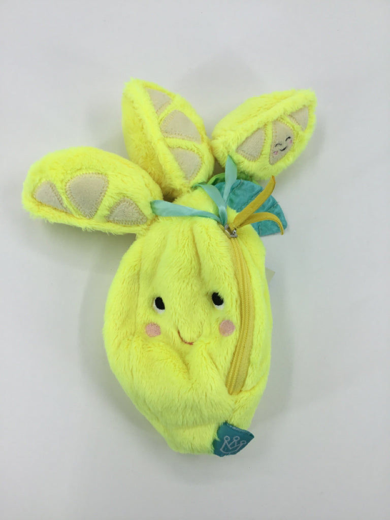 Manhattan Toy Mini-Apple Farm Lemon Baby Travel Toy
