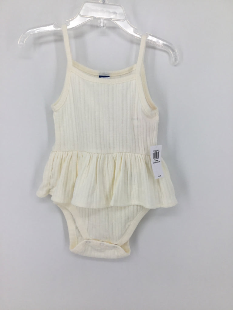 Old Navy Child Size 18-24 Months Cream Outfit - girls