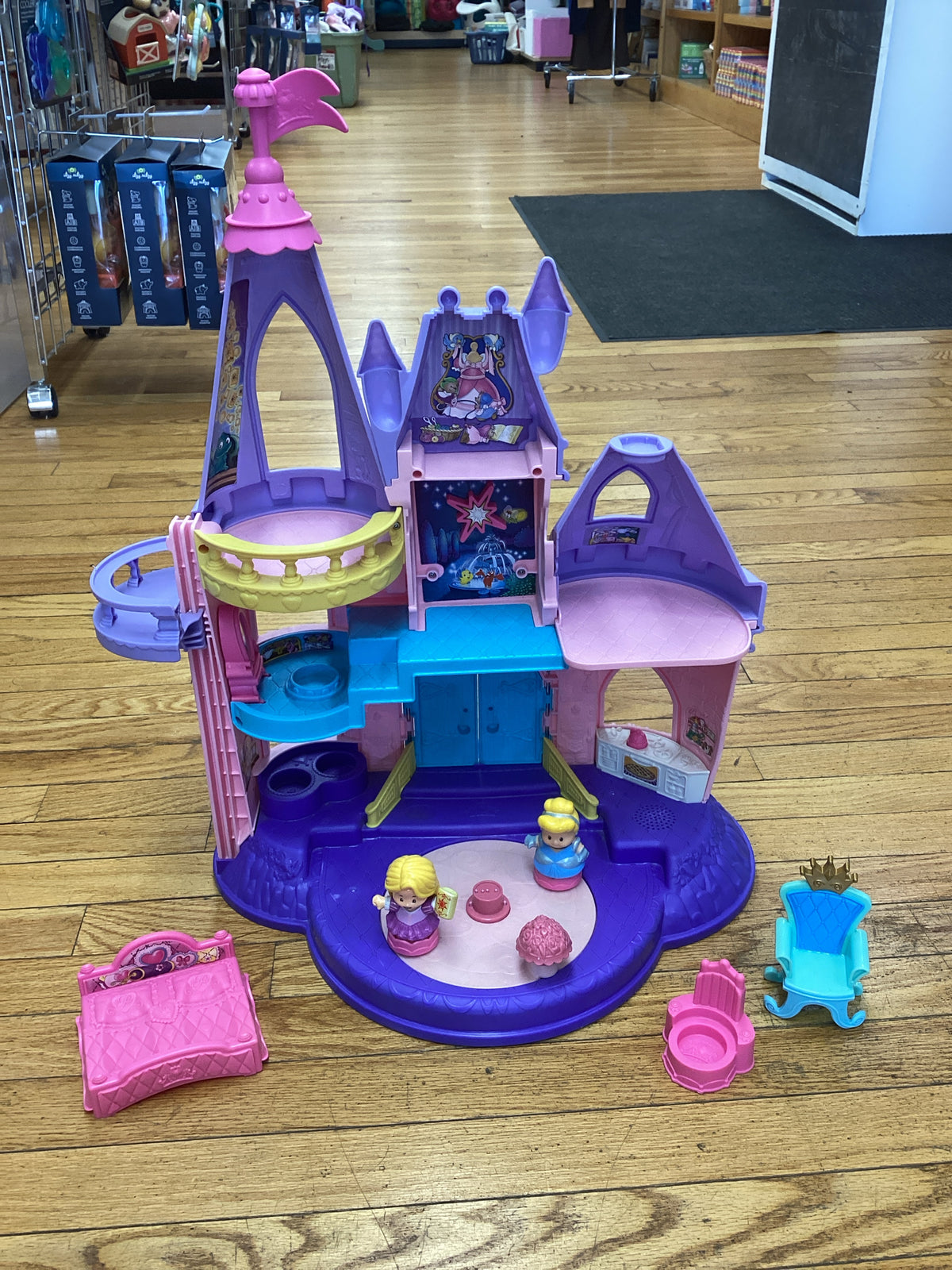 Fisher-Price Little People Disney Princess Musical Dancing Palace