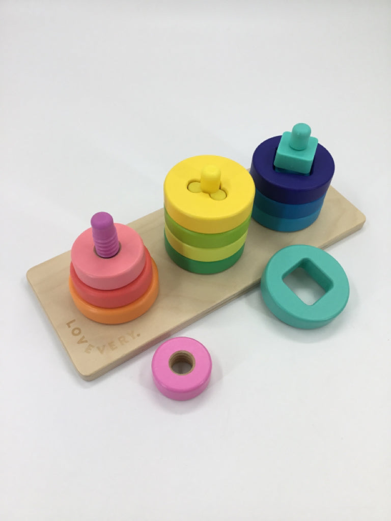 Lovevery Twist & Pivot Pattern Puzzle