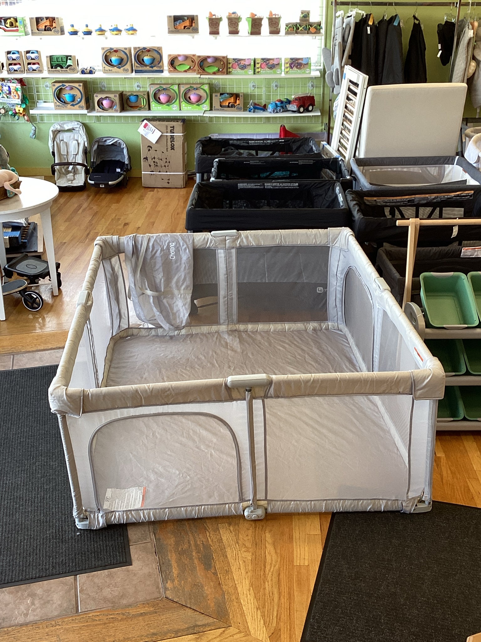 Cholena 79"x59" Foldable Baby Playpen with Bottom
