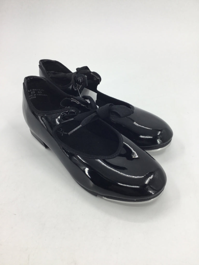 Capezio Child Size 5.5 Youth Black Sport/Dance Shoes
