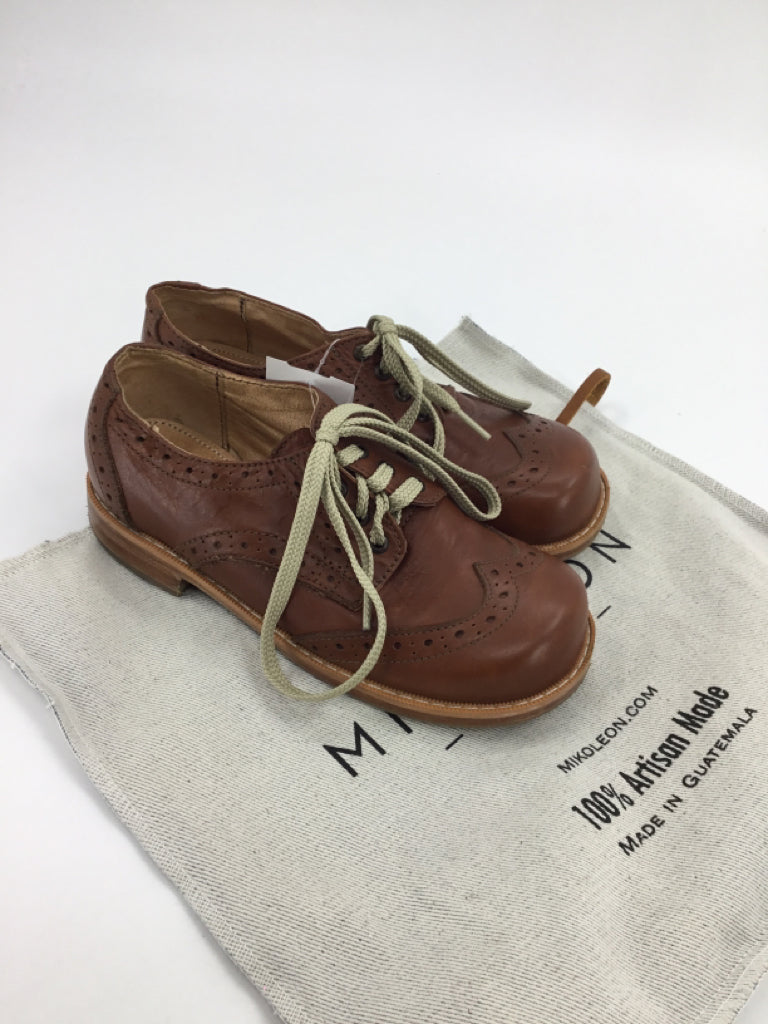 Mikoleon Child Size 4 Youth Brown Dress Shoes