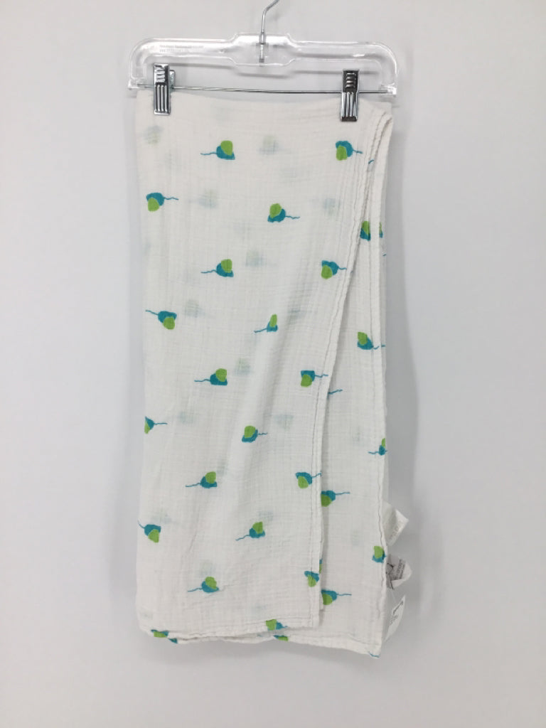 Aden & Anais White Print Blanket