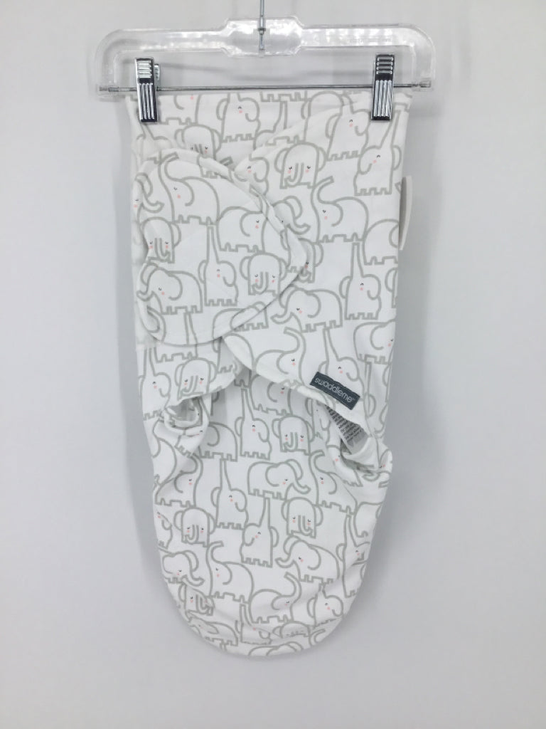 Swaddle Me Child Size S White Sleep Sacks & Swaddles
