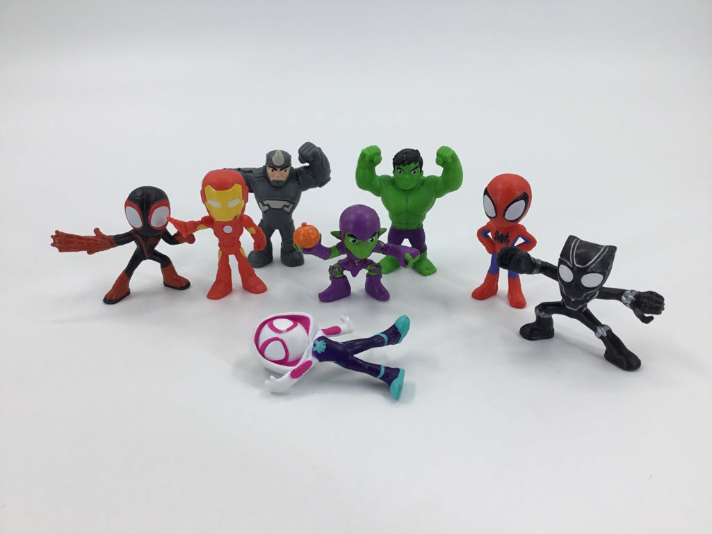Marvel Set of 8 Mini Figures
