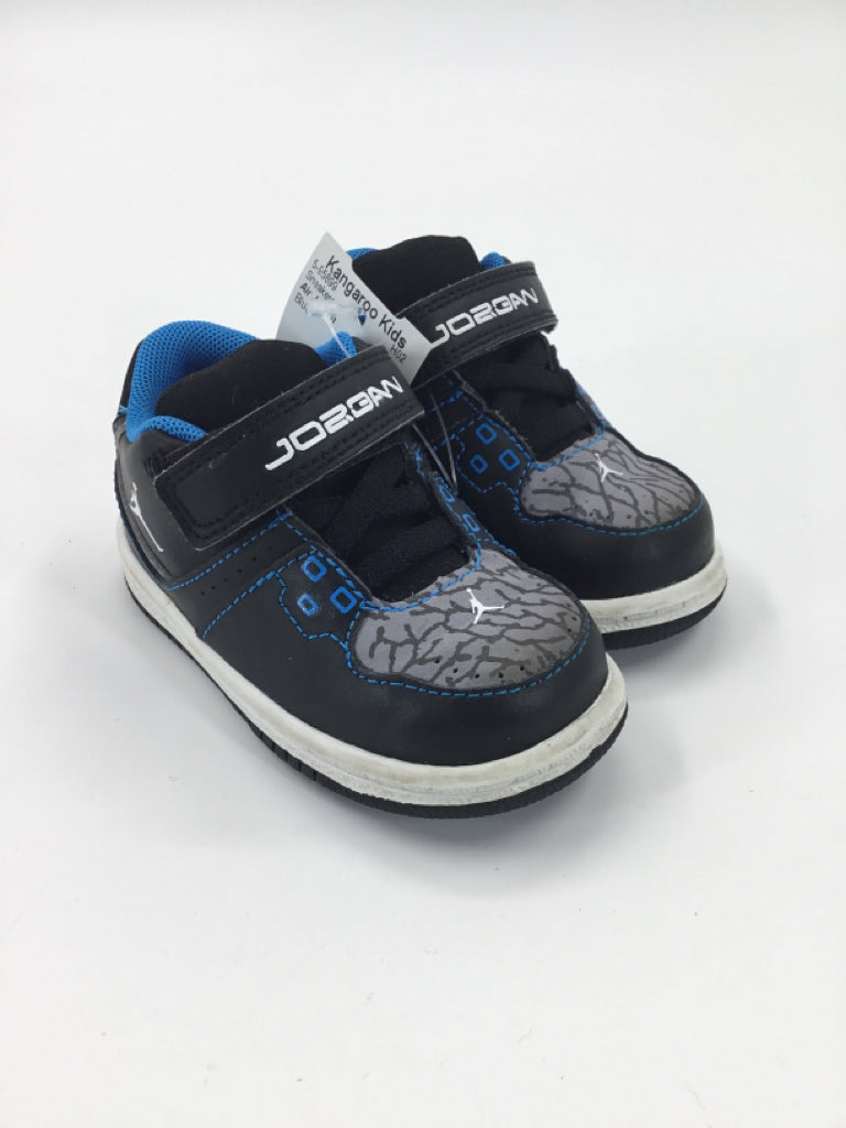 Air Jordan Child Size 5 Youth Blue Sneakers