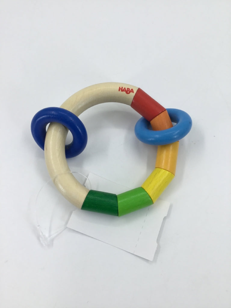 Haba Kringelring Wooden Clutching Toy