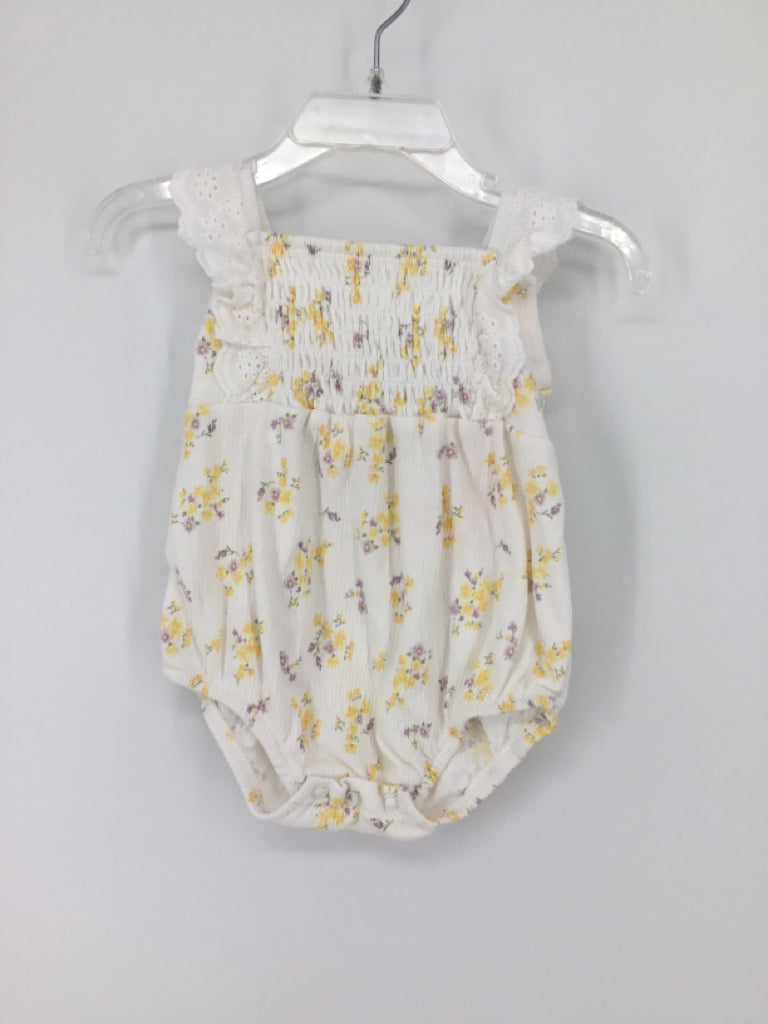 Nicole Miller Child Size 0-3 Months White Outfit - girls