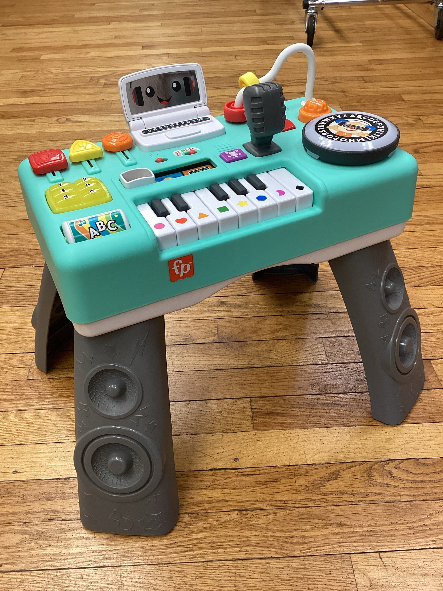 Fisher-Price Laugh & Learn Mix & Learn DJ Table