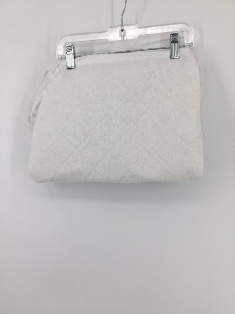 Biloban Bassinet Mattress Pad Cover 18x36